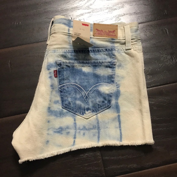 Levi's Pants - Levi’s Tye Dye Cut off Shorts NWT sz 9
